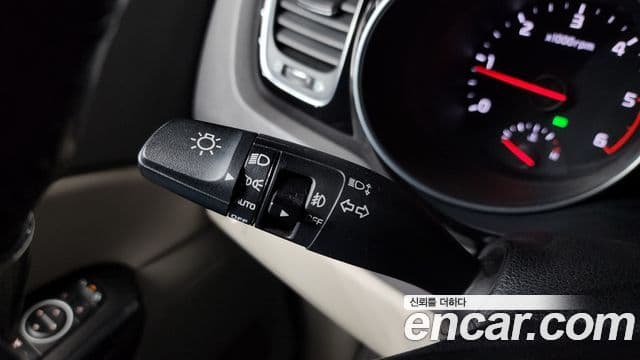 Kia All New Carnival Prestige, 2015 19