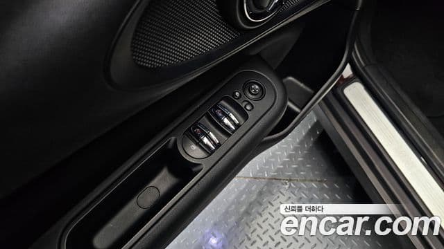 Mini Cooper 클럽맨 2세대, 2019 16