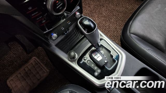 KG모빌리티(SsangYong) Tivoli топовая версия, 2015 9