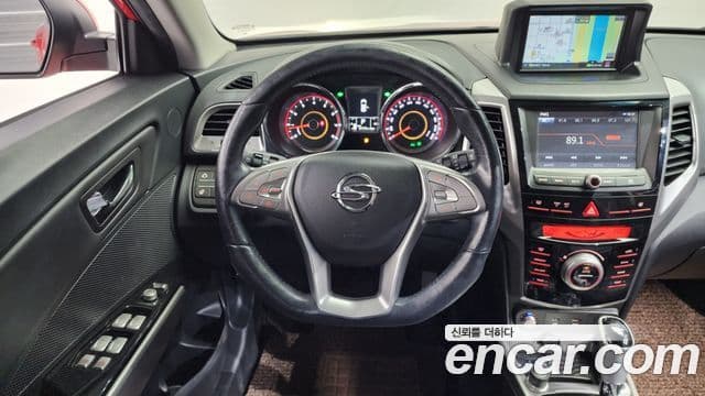 KG모빌리티(SsangYong) Tivoli топовая версия, 2015 13