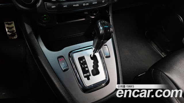 KG모빌리티(SsangYong) Korando 투리스모 4WD TX 9인승, 2018 9