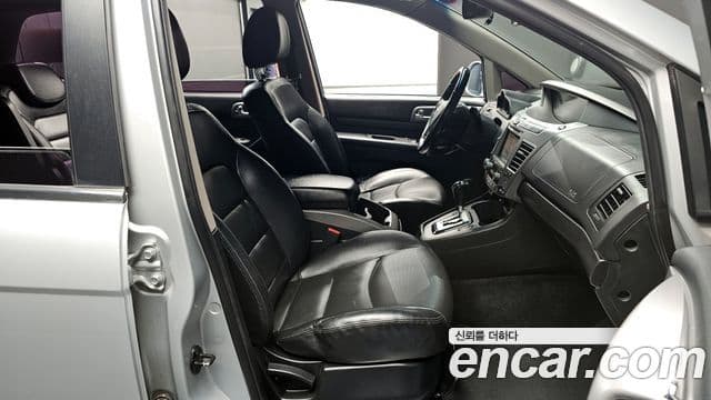 KG모빌리티(SsangYong) Korando 투리스모 4WD TX 9인승, 2018 10