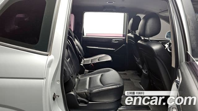 KG모빌리티(SsangYong) Korando 투리스모 4WD TX 9인승, 2018 11