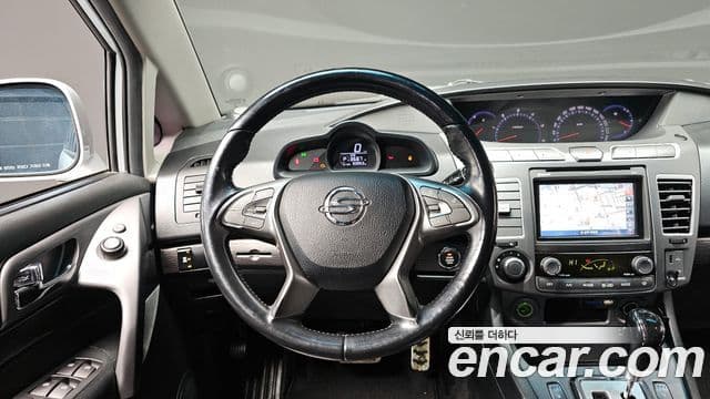 KG모빌리티(SsangYong) Korando 투리스모 4WD TX 9인승, 2018 13