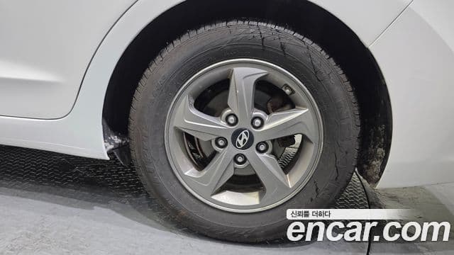 Hyundai Avante AD 1.6 GDI Smart, 2016 все фото