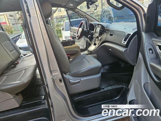 Hyundai Grand Starex CVX Luxury, 2012 10