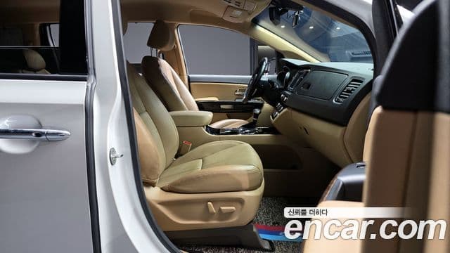 Kia The / новый New Carnival Special, 2019 10