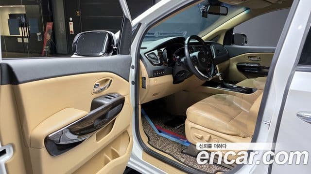 Kia The / новый New Carnival Special, 2019 11