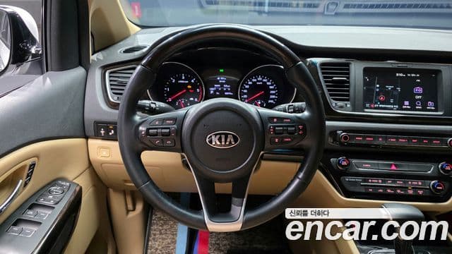 Kia The / новый New Carnival Special, 2019 13