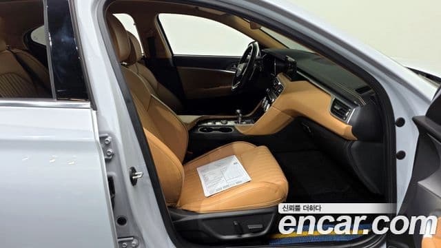 Genesis The / новый New G70, 2022 11