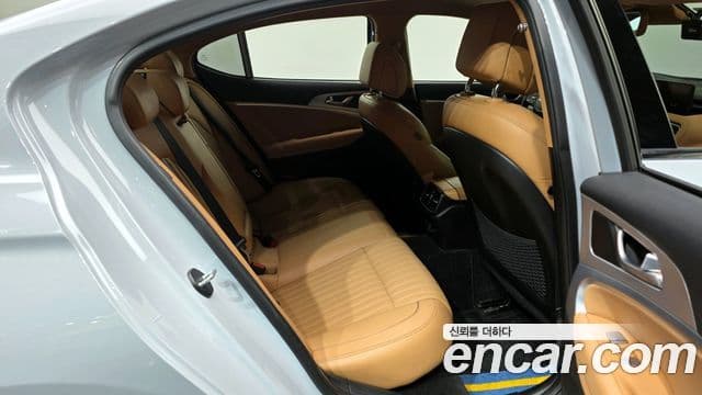 Genesis The / новый New G70, 2022 12