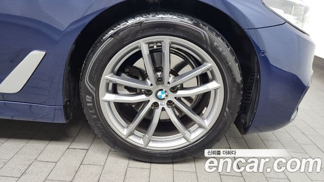 BMW 5시리즈 (G30) 520d M Sport Plus, 2018 все фото