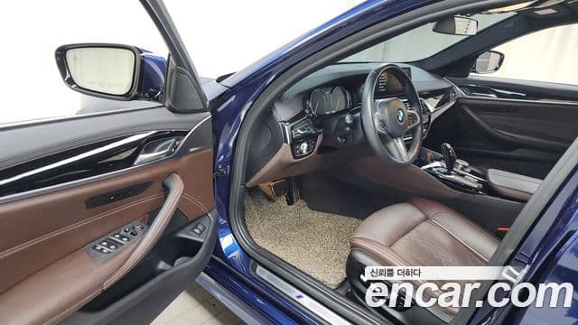 BMW 5시리즈 (G30) 520d M Sport Plus, 2018 10