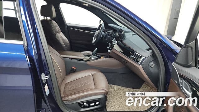 BMW 5시리즈 (G30) 520d M Sport Plus, 2018 11