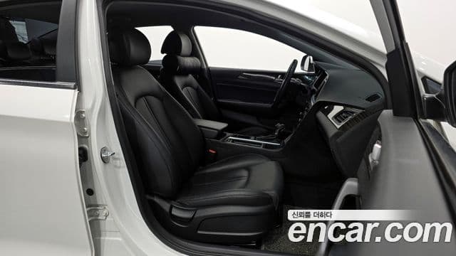 Hyundai LF Sonata 2.0 Smart, 2017 10