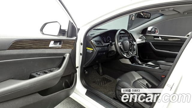 Hyundai LF Sonata 2.0 Smart, 2017 11