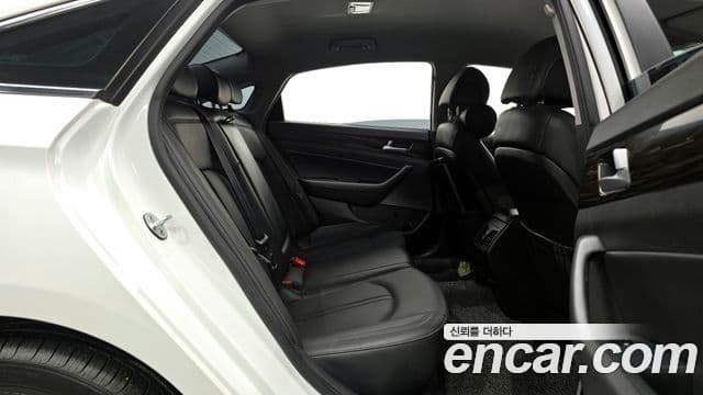 Hyundai LF Sonata 2.0 Smart, 2017 12