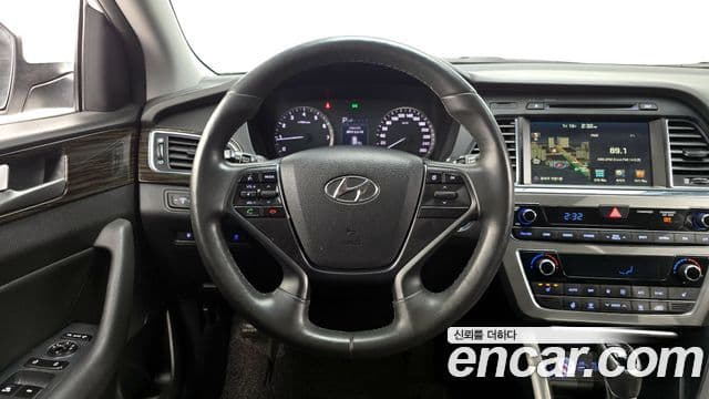 Hyundai LF Sonata 2.0 Smart, 2017 13