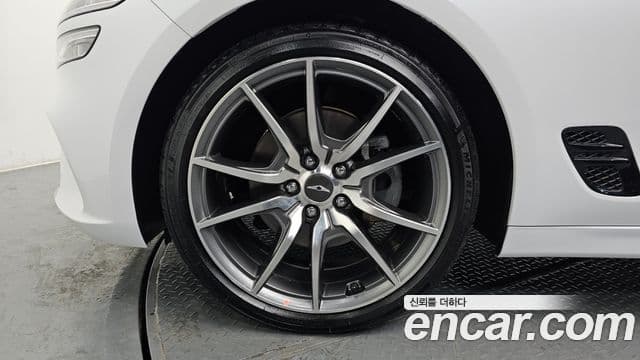 Genesis The / новый New G70, 2021 все фото