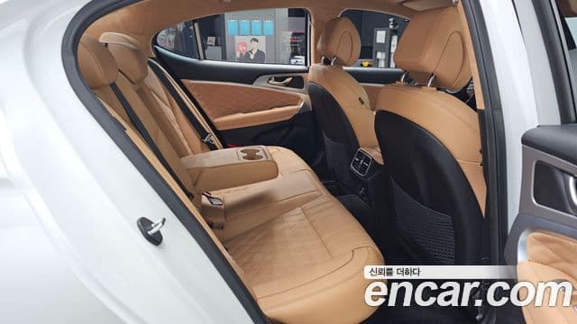 Genesis The / новый New G70, 2021 12