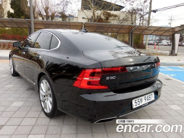 Volvo S90 D4 Inscription, 2018 3