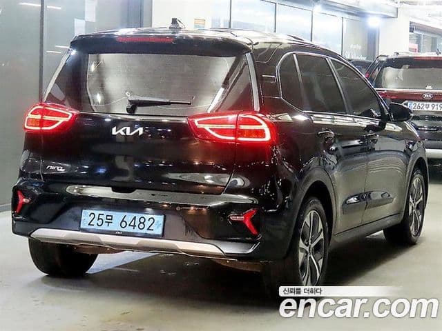 Kia Niro Plus Air (таксомоторный тип), 2024 2
