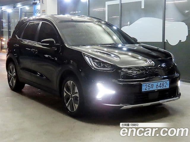 Kia Niro Plus Air (таксомоторный тип), 2024 19