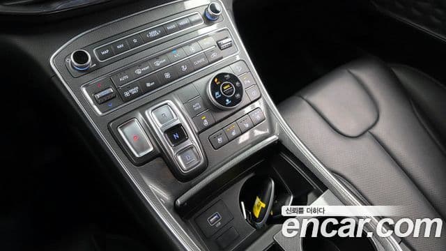 Hyundai The / новый New Santa Fe Exclusive, 2022 9