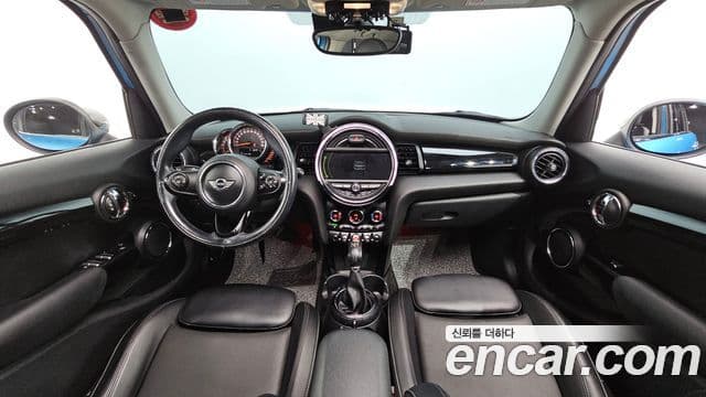 Mini Cooper 3세대, 2015 7