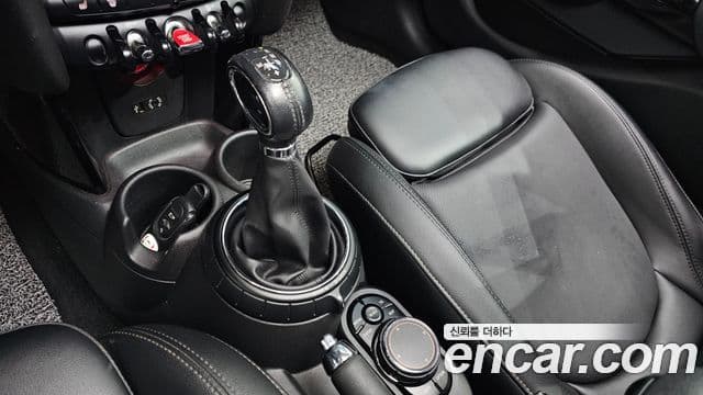 Mini Cooper 3세대, 2015 9