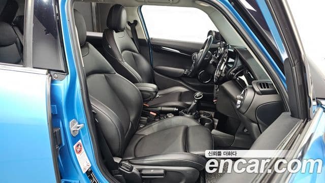 Mini Cooper 3세대, 2015 10