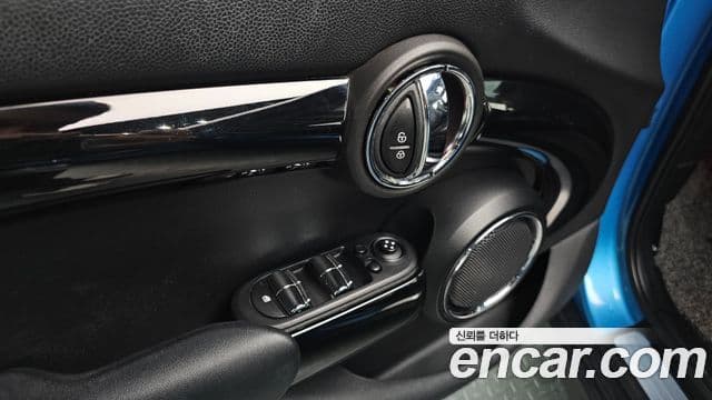 Mini Cooper 3세대, 2015 19