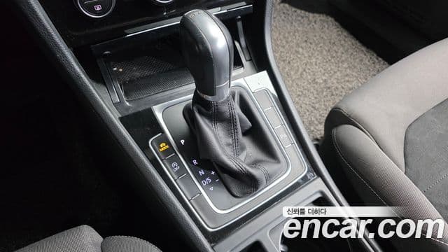 Volkswagen Гольф 7세대, 2015 9