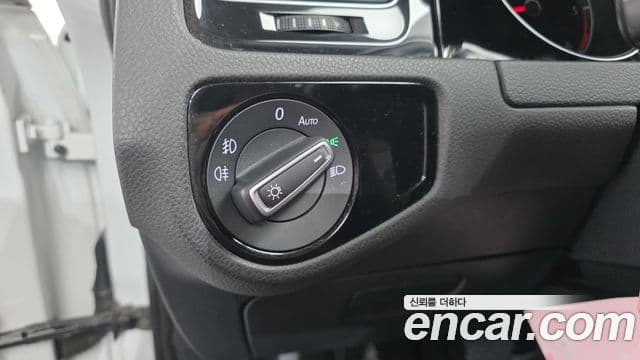 Volkswagen Гольф 7세대, 2015 14