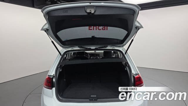 Volkswagen Гольф 7세대, 2015 20