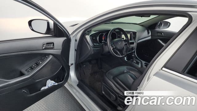 Kia K5 LPI Smart, 2012 10