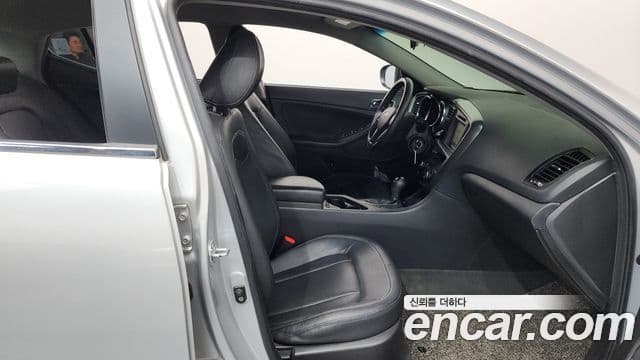 Kia K5 LPI Smart, 2012 11