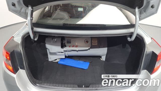 Kia K5 LPI Smart, 2012 20