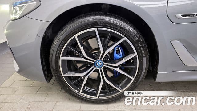 BMW 5시리즈 (G30) 530e M Sport, 2023 все фото