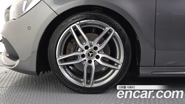 Mercedes-Benz CLA-класс C117 AMG Line, 2018 все фото