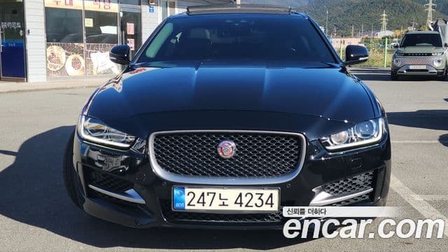 Jaguar XE 20d R스포츠, 2017 2