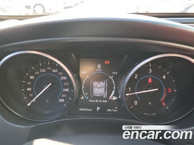 Jaguar XE 20d R스포츠, 2017 9