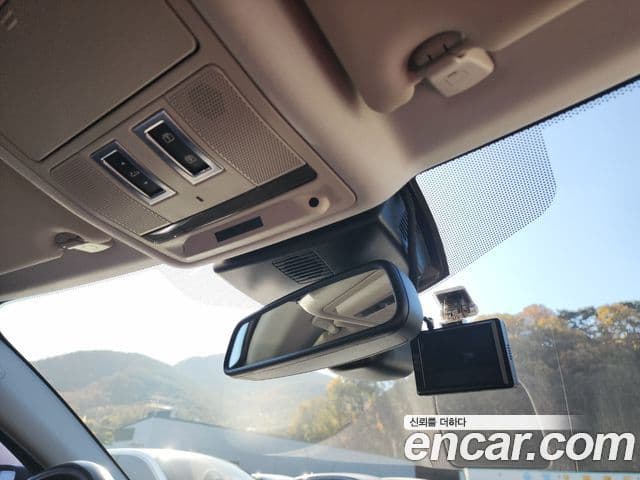 Jaguar XE 20d R스포츠, 2017 16