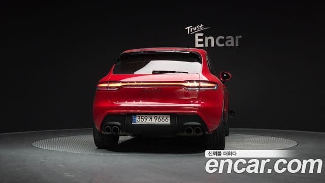 Porsche Macan 95B, 2022 4