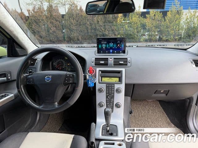 Volvo C30 1세대, 2012 10