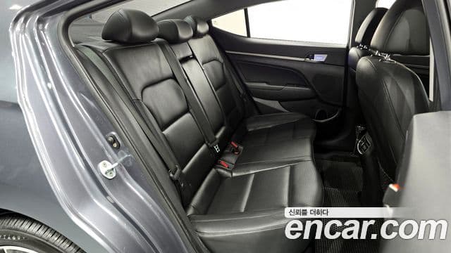 Hyundai Avante AD Special, 2016 12