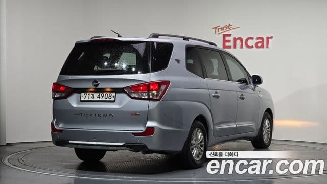KG모빌리티(SsangYong) Korando 투리스모 4WD TX 11인승, 2016 2