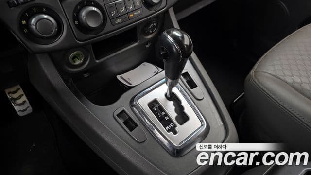 KG모빌리티(SsangYong) Korando 투리스모 4WD TX 11인승, 2016 9