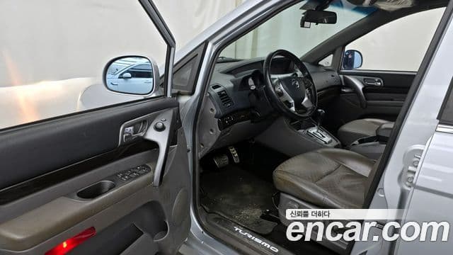 KG모빌리티(SsangYong) Korando 투리스모 4WD TX 11인승, 2016 10