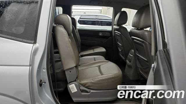 KG모빌리티(SsangYong) Korando 투리스모 4WD TX 11인승, 2016 12